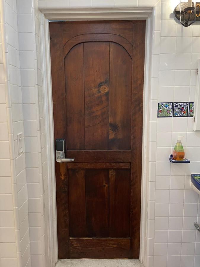 Private W/ Private Full Bathroom & Wifi & Ac & Shared Kitchen In Angeles * Los Ángeles