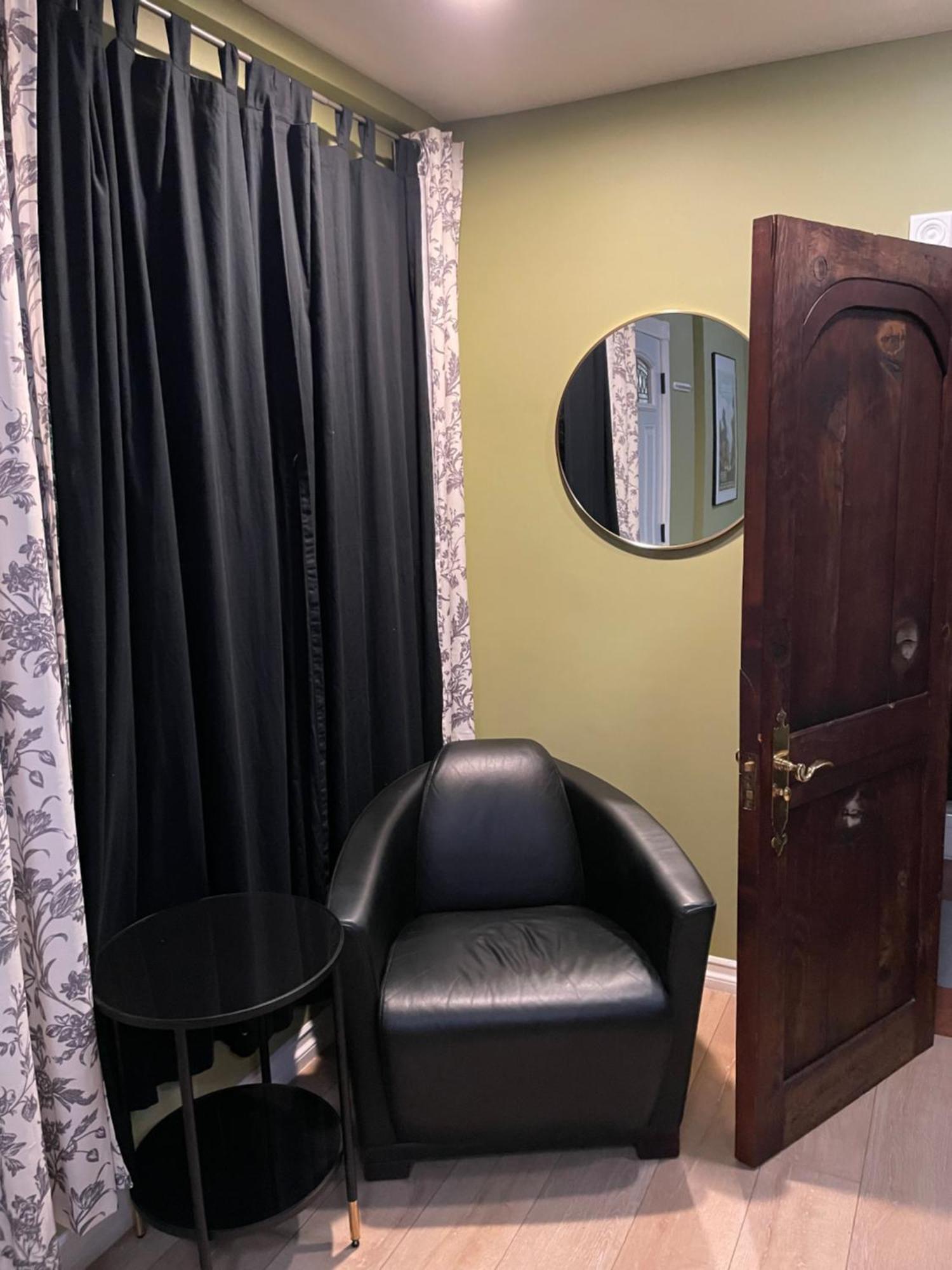 Private W/ Private Full Bathroom & Wifi & Ac & Shared Kitchen In Angeles * Los Ángeles